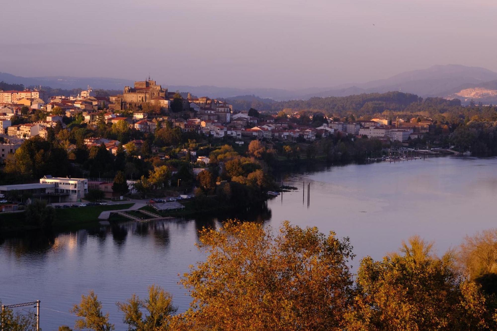 Casita A Estrenar En Finca Con Rio Proxima A Tui, Gondomar Y Portugal. Esterno foto